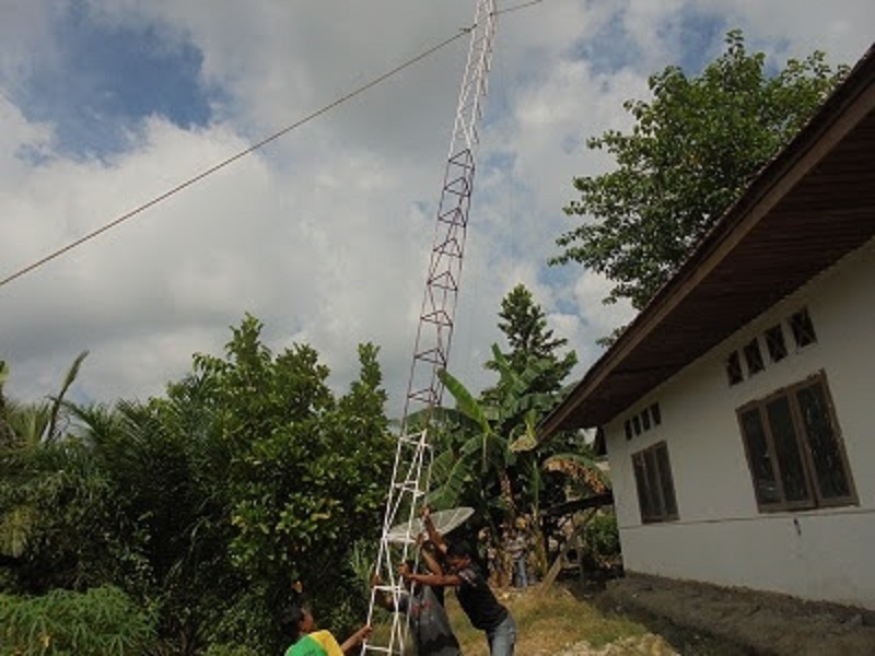 internet sekolah dan desa